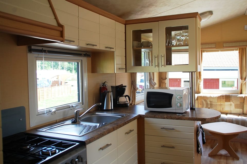 Mobile Home, Private Bathroom | Private kitchen | Fridge, microwave, coffee/tea maker, electric kettle