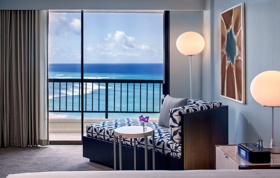 Premium bedding, in-room safe, desk, laptop workspace