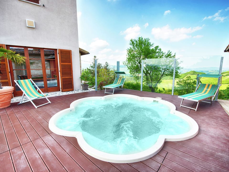 Holiday Home Swimming Pool