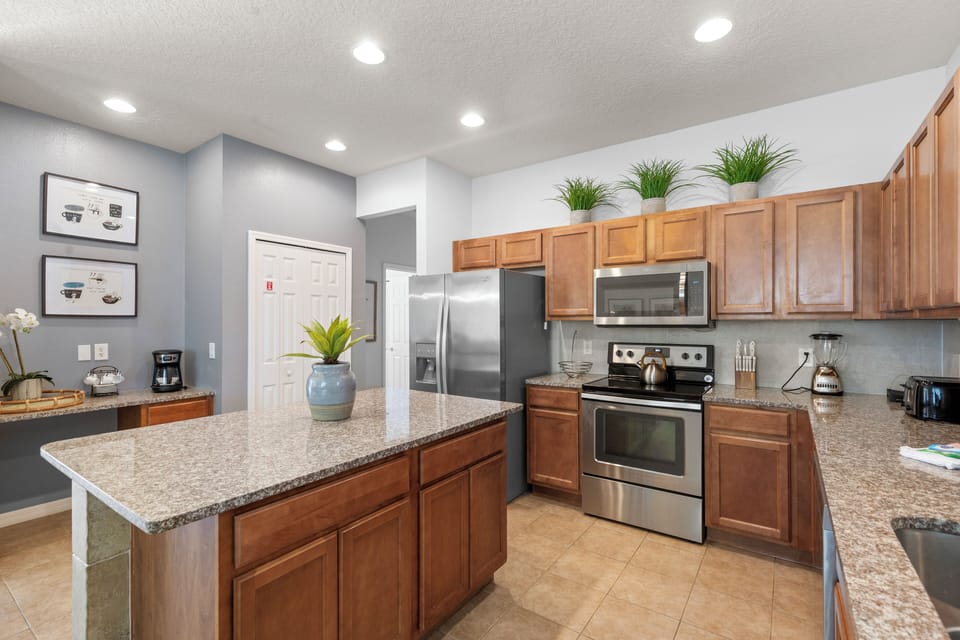 Kitchen - fully equipped