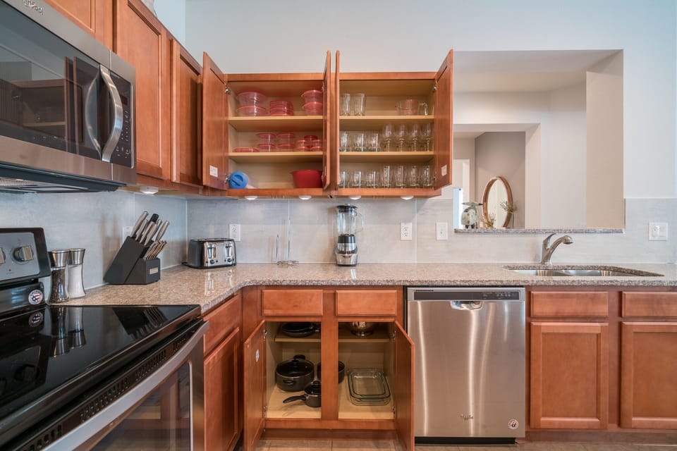 Kitchen - fully equipped