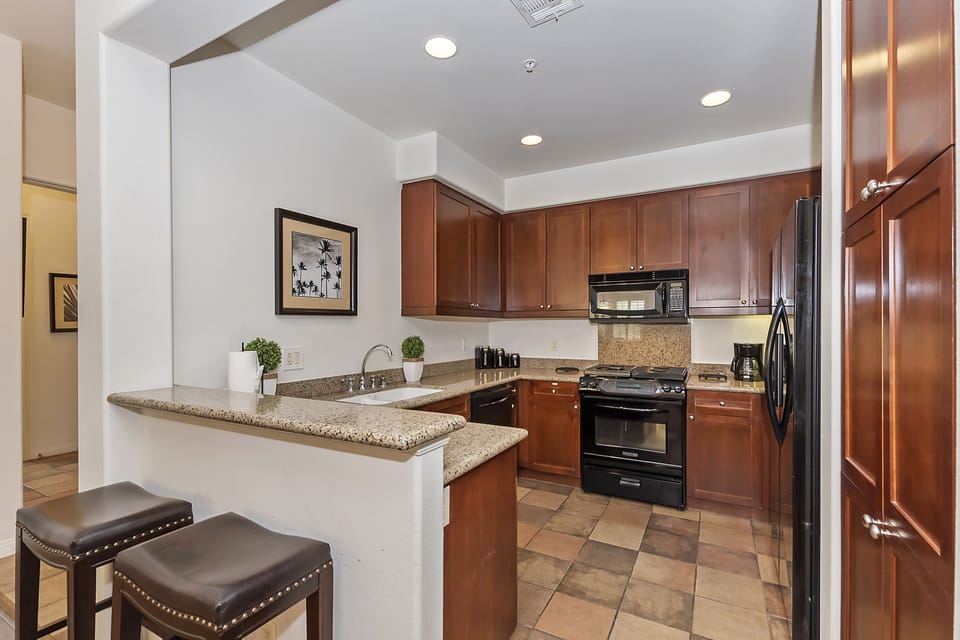 Kitchen with breakfast nook