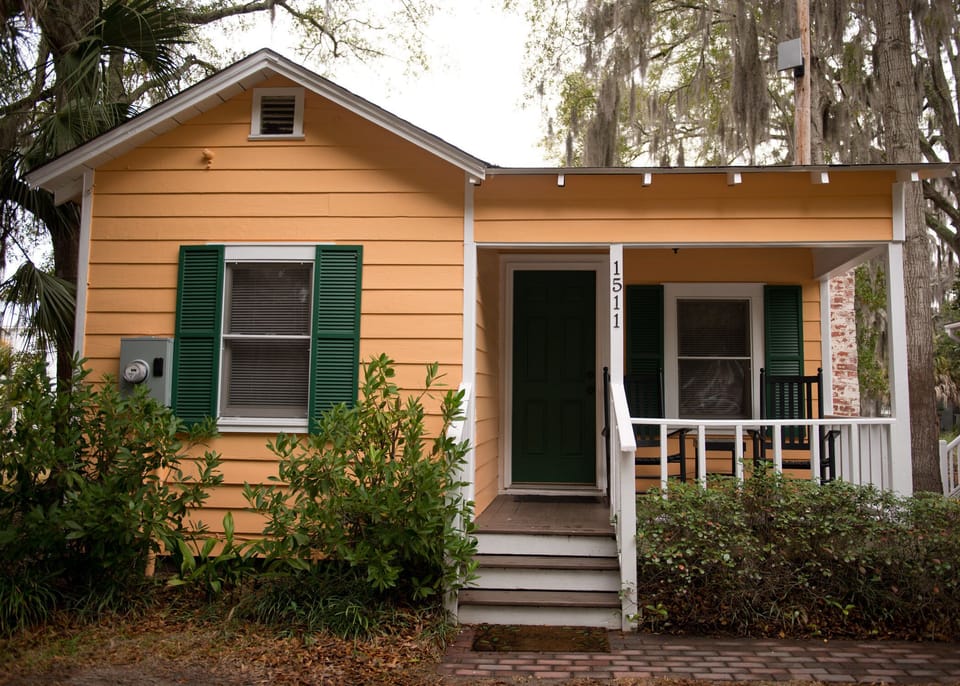 Front of the cottage with parallel parking right in front of house