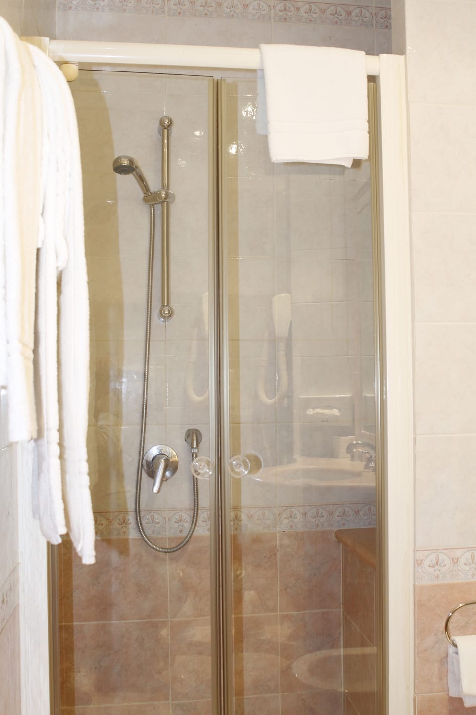 Bathroom shower
