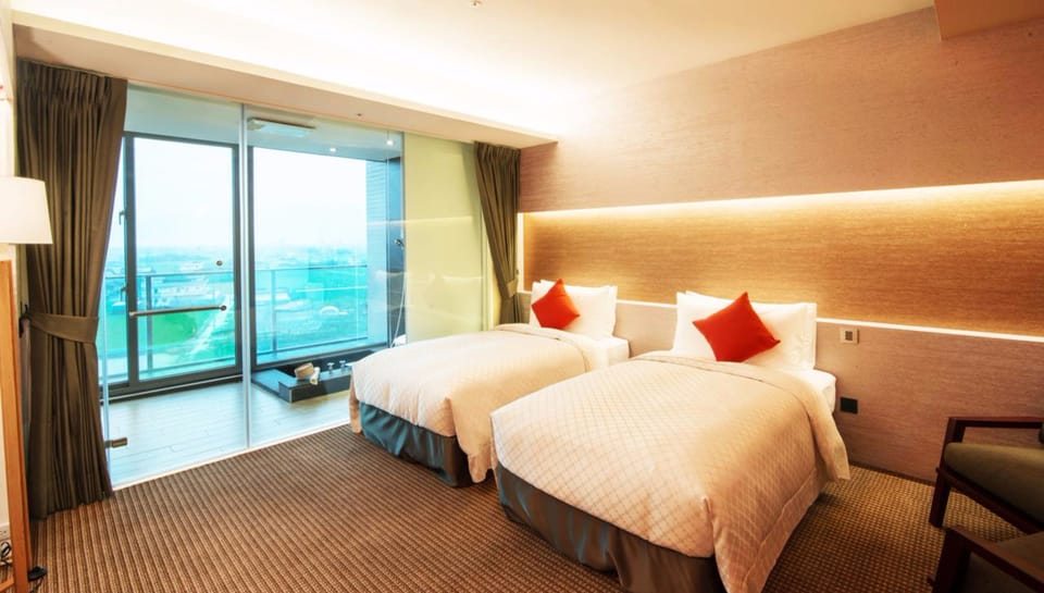 Comfort Twin Room, Sea View | In-room safe, desk, blackout drapes, soundproofing