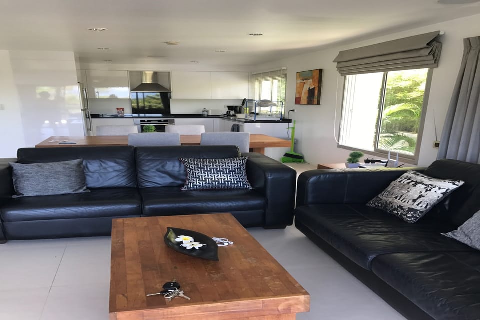 Villa, 3 Bedrooms | Living area | TV