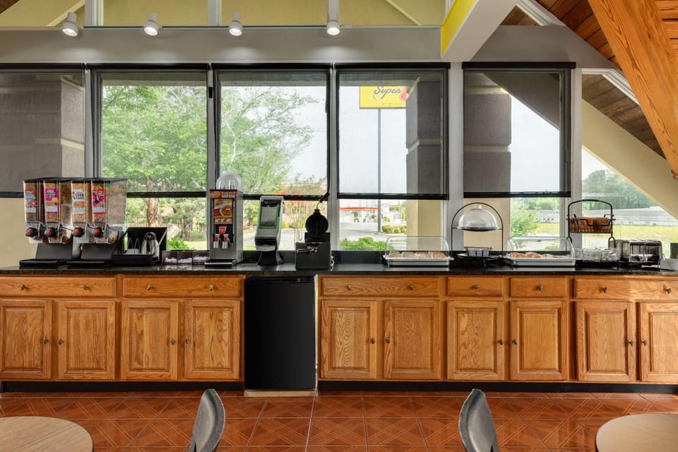 Free daily on-the-go breakfast