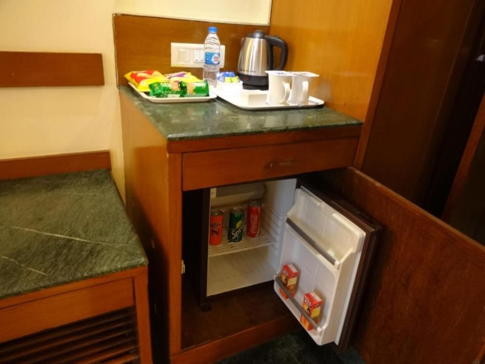 Deluxe Room | Minibar