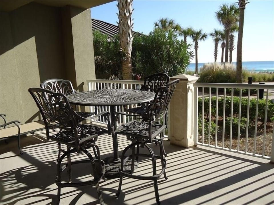 No need to wait on elevators! Gated patio!