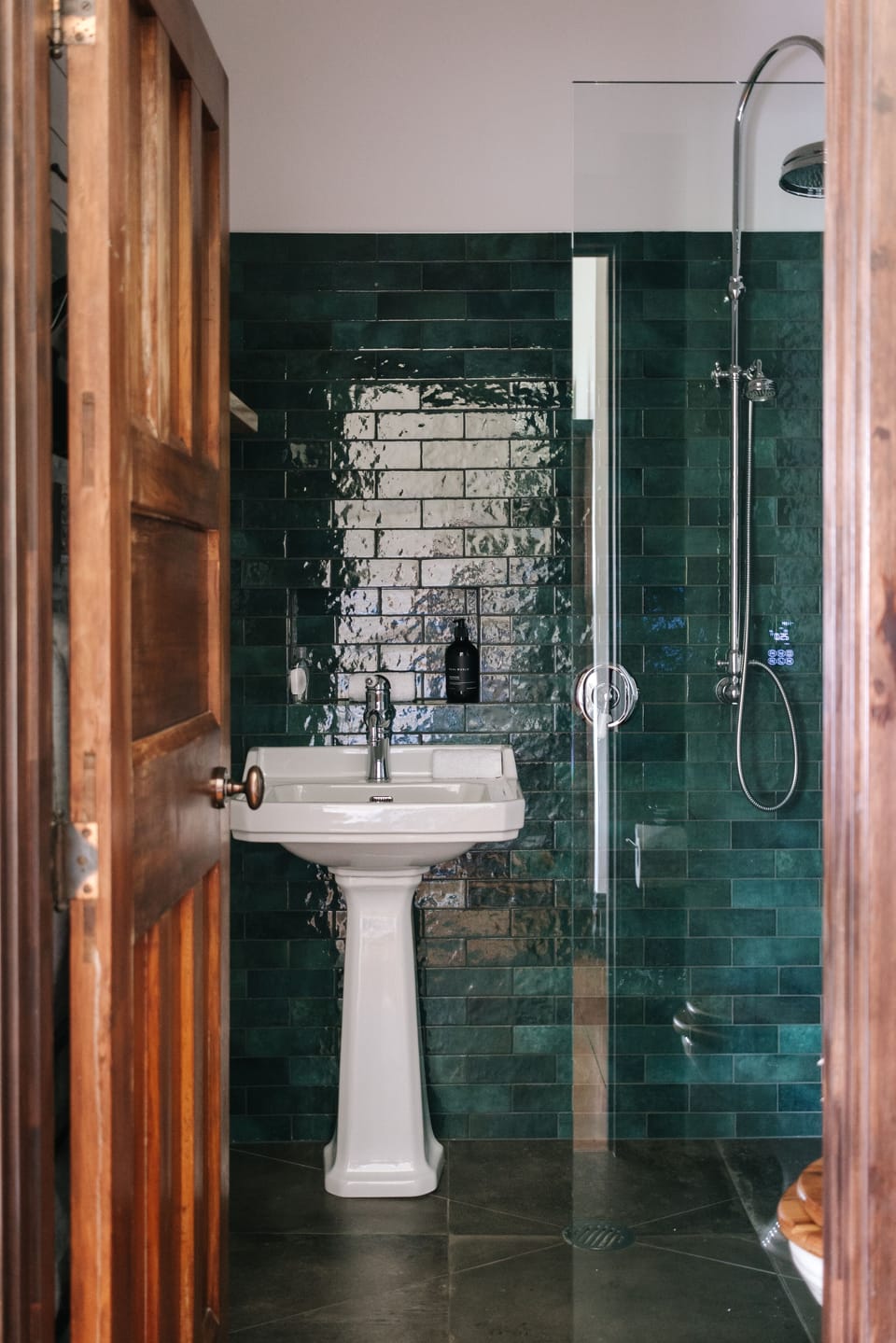 Deluxe Double Room | Bathroom | Shower, eco-friendly toiletries, bathrobes, heated floors