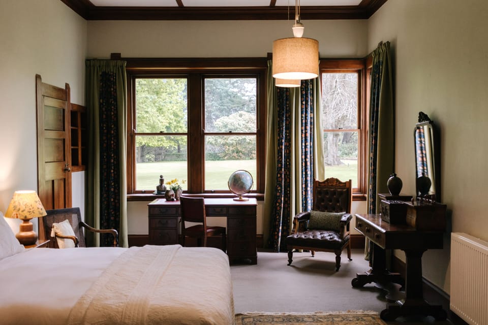 Deluxe Double Room | Individually furnished, desk, laptop workspace, iron/ironing board