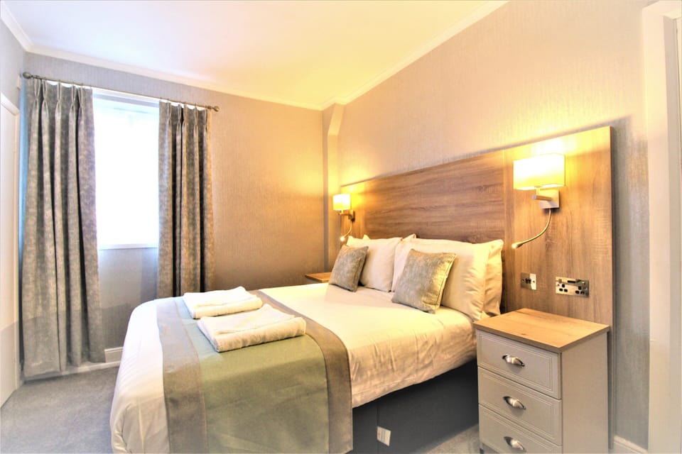 Double Room | Premium bedding, individually decorated, individually furnished, desk