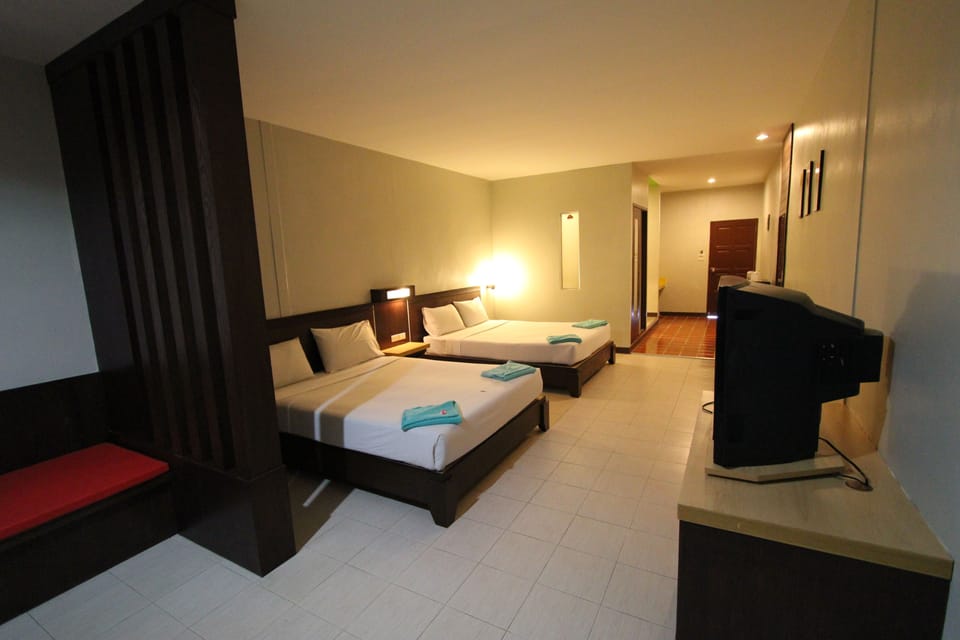 Family Room | Free WiFi, bed sheets