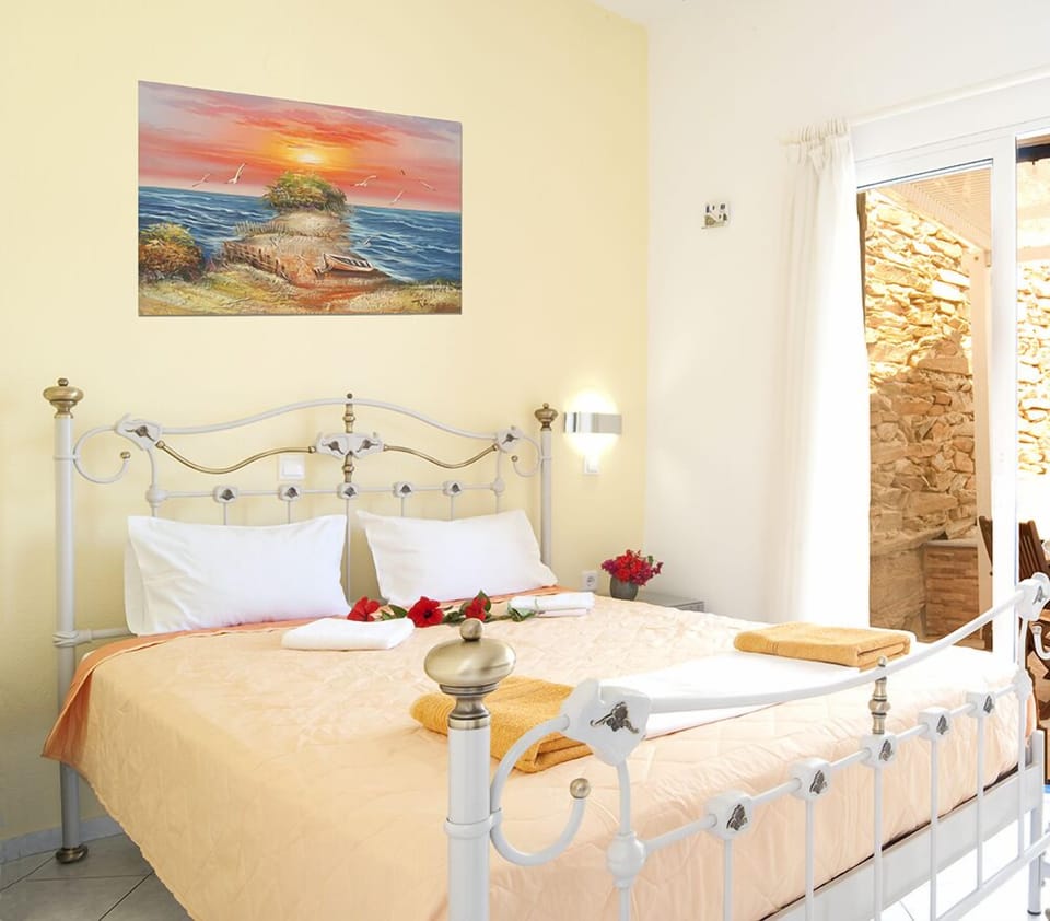 Economy Double or Twin Room, Sea View, Ground Floor | In-room safe, iron/ironing board, free WiFi, bed sheets