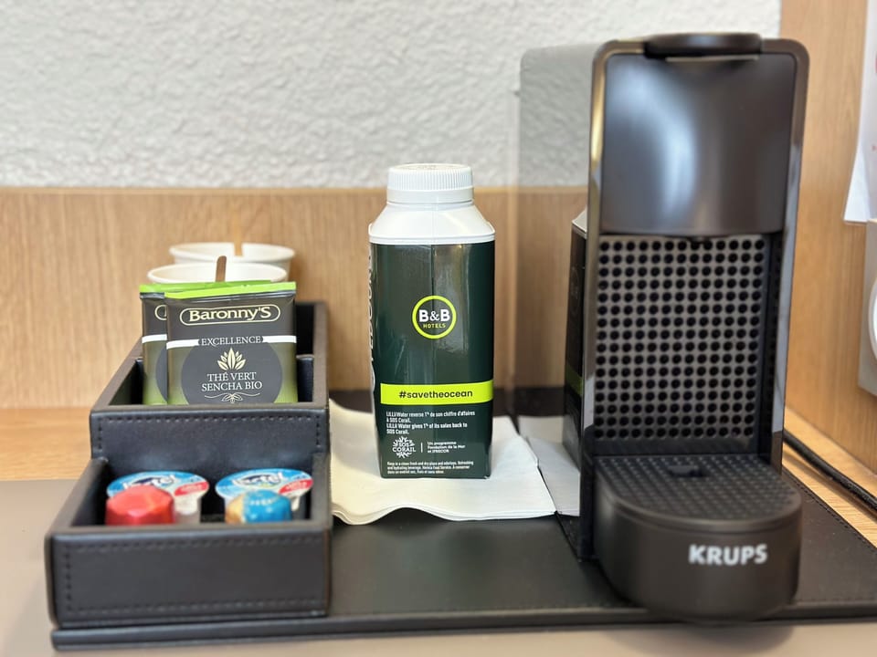 Room Plus | Desk, blackout drapes, soundproofing, free WiFi