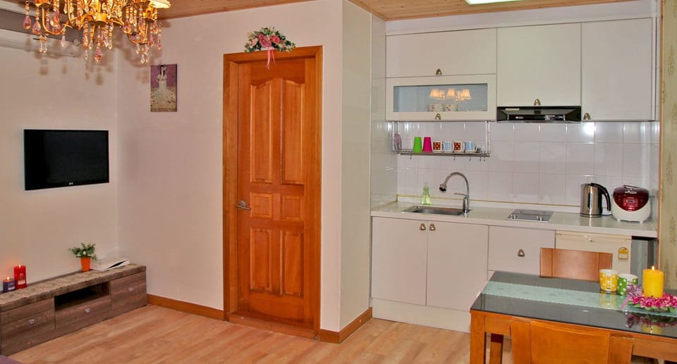 Private kitchenette