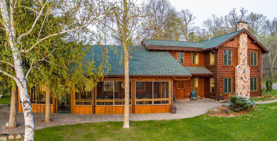 Screened in porch
