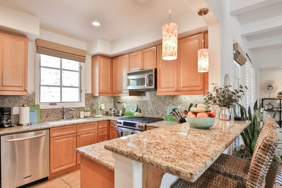 Fully stocked kitchen, a chef`s delight. Also includes a double door fridge with ice maker and water dispenser + pantry (not pictured)