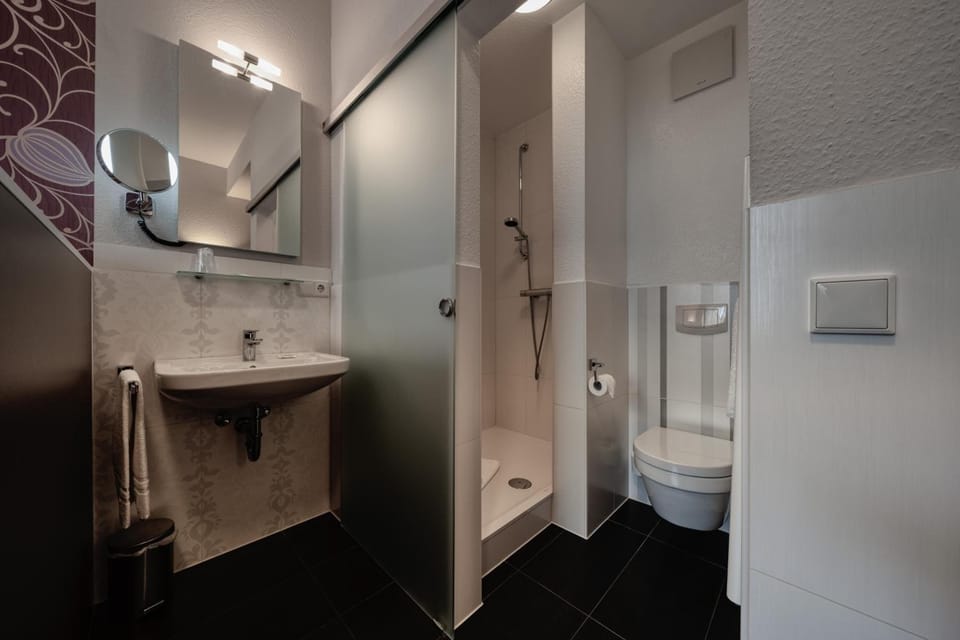 Shower, free toiletries, hair dryer, towels