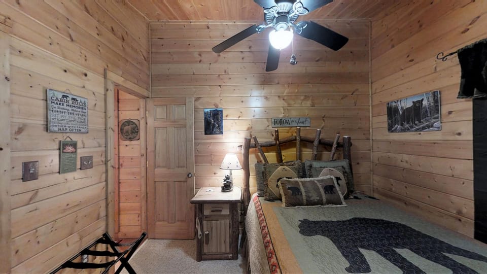 Cabin, 2 Bedrooms | 2 bedrooms, WiFi (free)