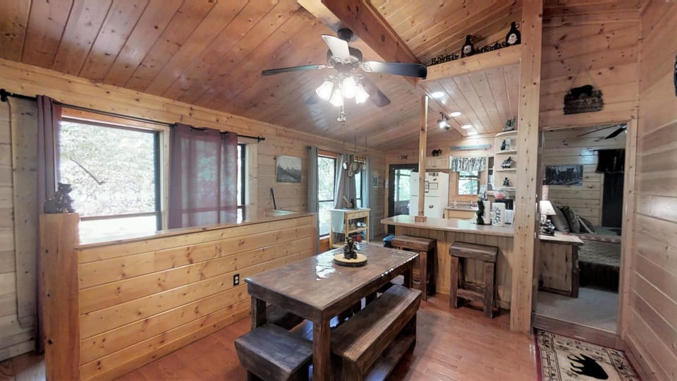 Cabin, 2 Bedrooms | In-room dining