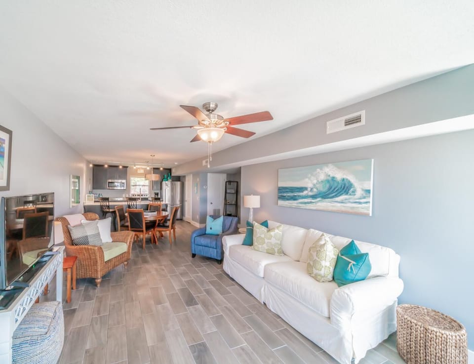 Townhome, 2 Bedrooms | Interior