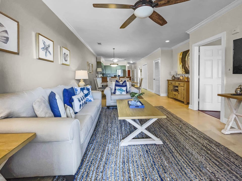 Condo, 3 Bedrooms | Interior