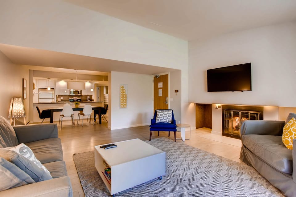 Condo, 3 Bedrooms | Living area | Flat-screen TV, fireplace