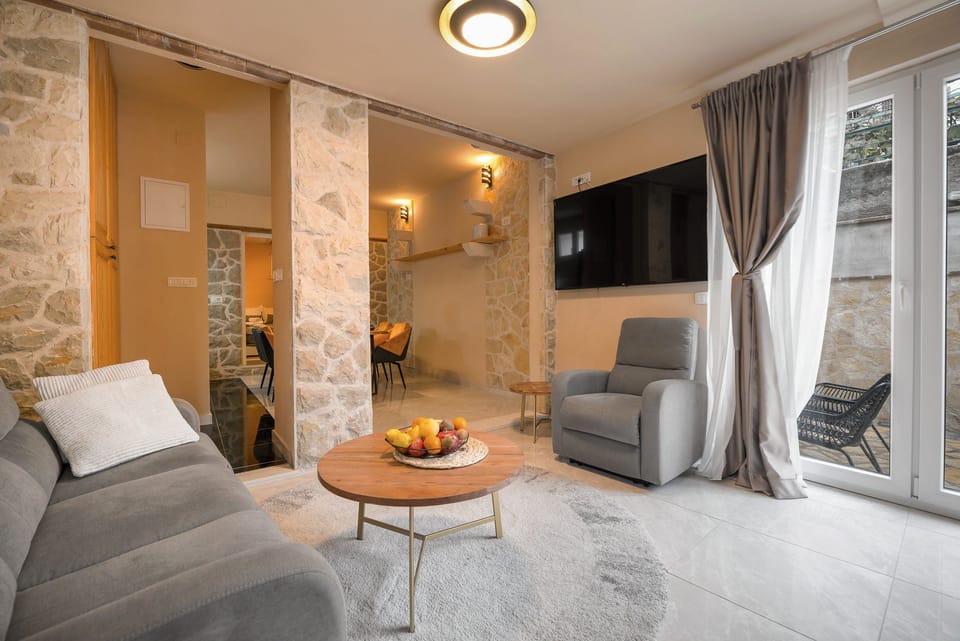 House, 2 Bedrooms, Terrace, Annex Building | Living area | Flat-screen TV