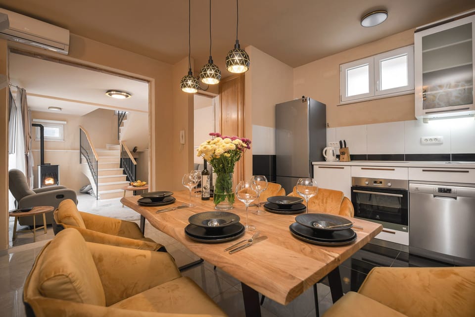 House, 2 Bedrooms, Terrace, Annex Building | Private kitchen | Fridge, electric kettle