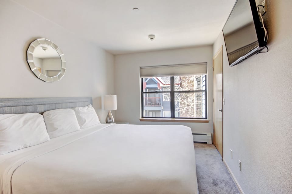 Condo, 2 Bedrooms | 2 bedrooms, cribs/infant beds, free WiFi, bed sheets