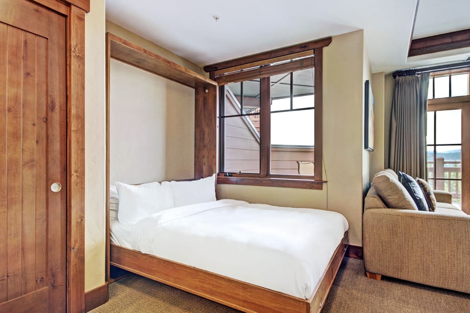 Studio | Free WiFi, bed sheets