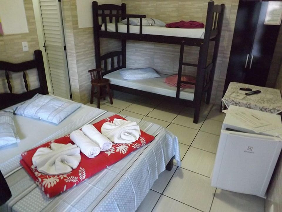 Quadruple Room | Minibar, free cribs/infant beds, free WiFi, bed sheets