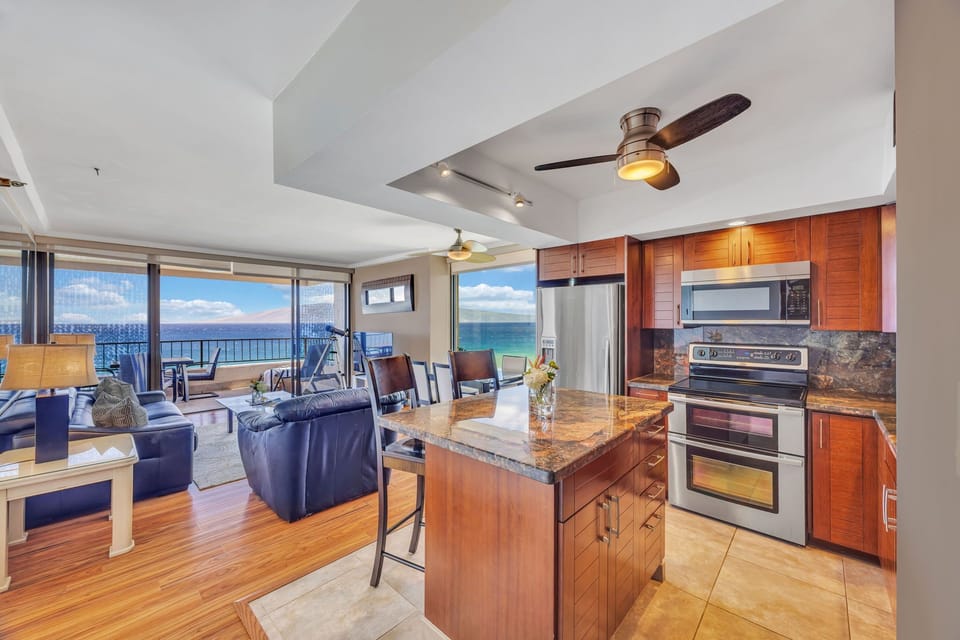  Kitchen view toward the ocean.