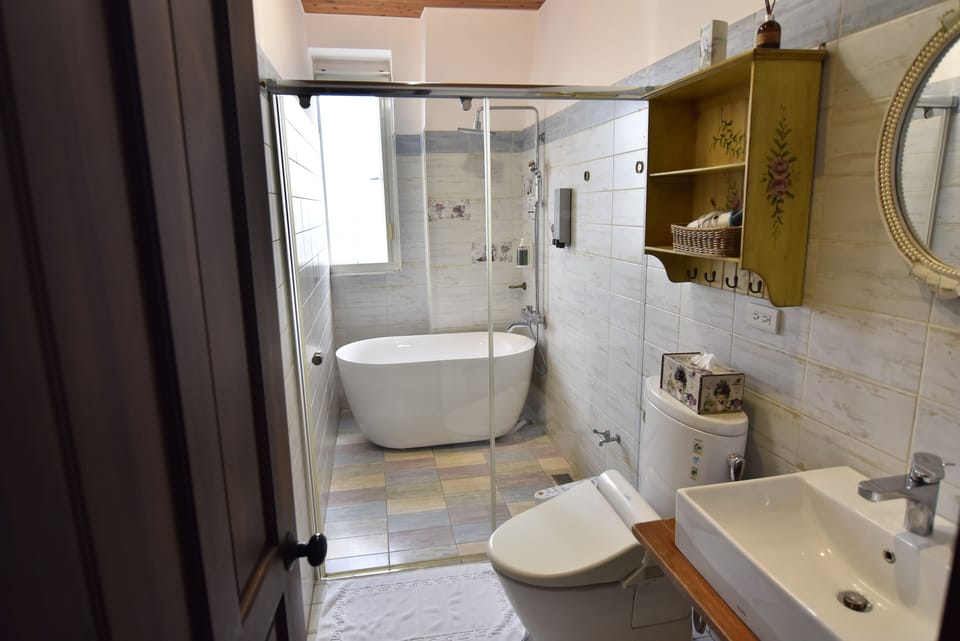 Family Suite, 2 Bedrooms | Premium bedding, individually decorated, individually furnished, desk