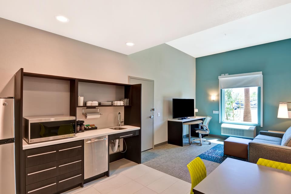 Individually furnished, desk, laptop workspace, blackout drapes