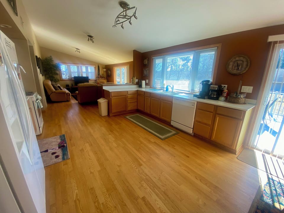 Brew coffee, whip up a meal, or just enjoy the cozy vibes!
