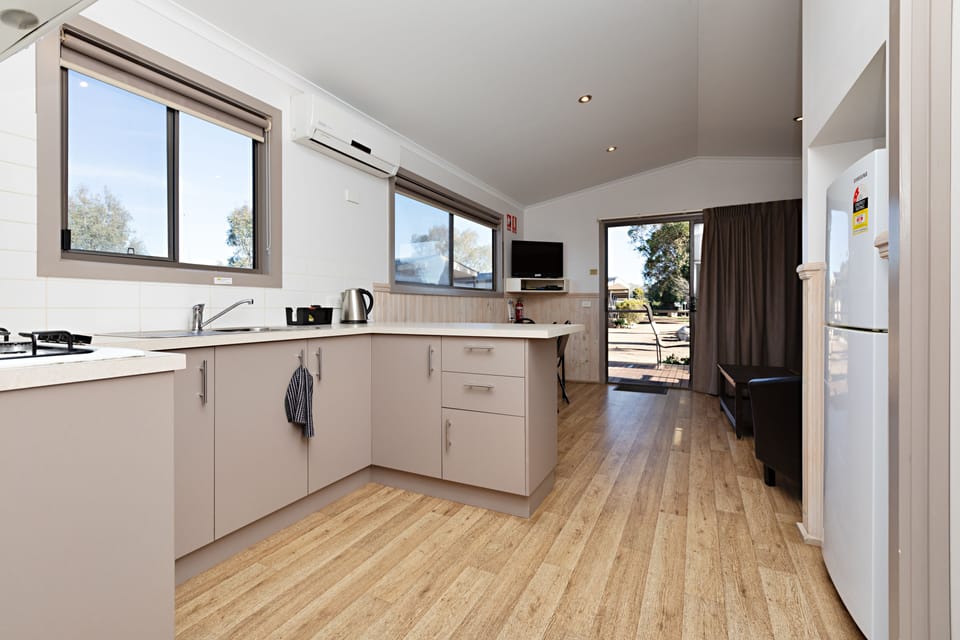 Executive Villa | Private kitchen | Microwave, coffee/tea maker, electric kettle