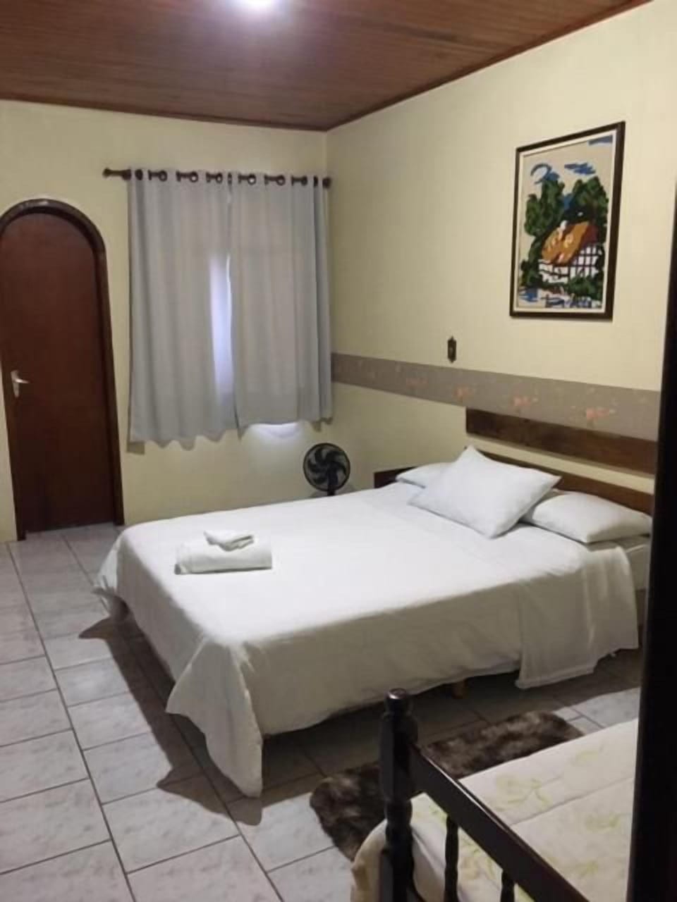 Free cribs/infant beds, rollaway beds, free WiFi