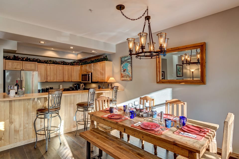 Breakfast is ready with morning sunlight. A new day of adventure awaits.