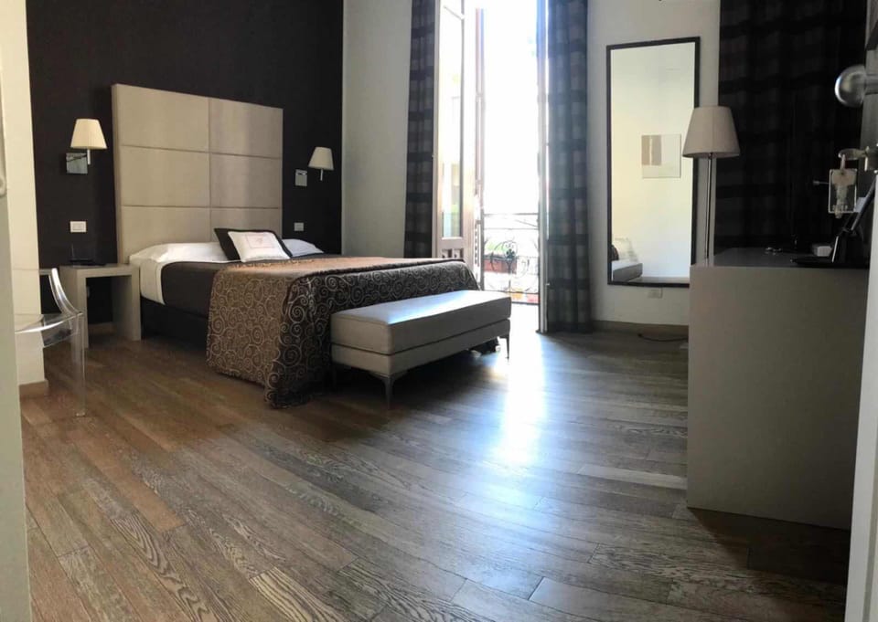 Classic Double Room, 1 Double Bed | Premium bedding, minibar, in-room safe, desk
