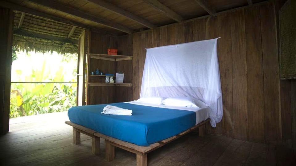 Standard Room, Shared Bathroom | In-room safe, bed sheets