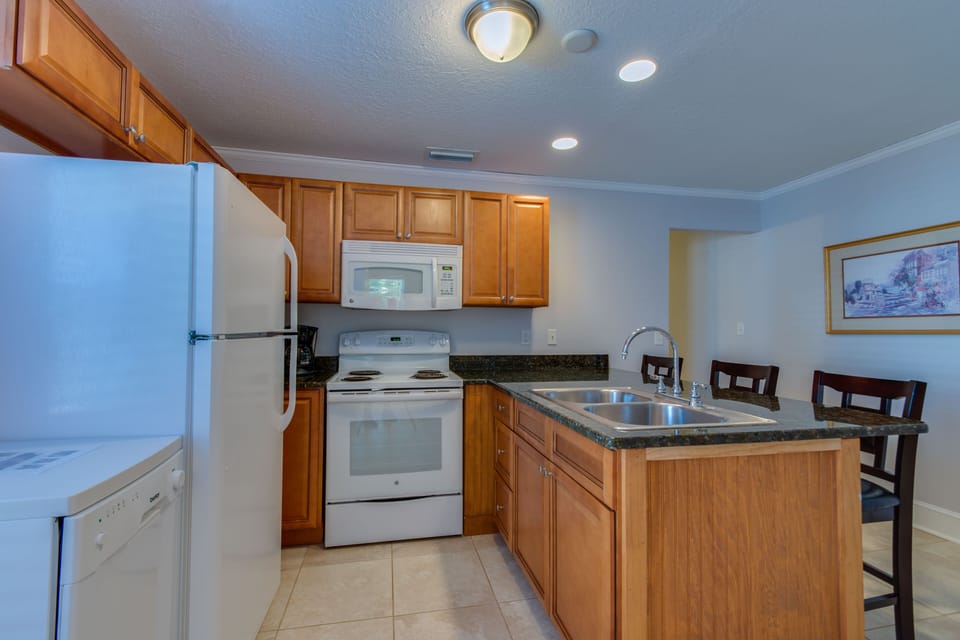 Kitchen - fully equipped
