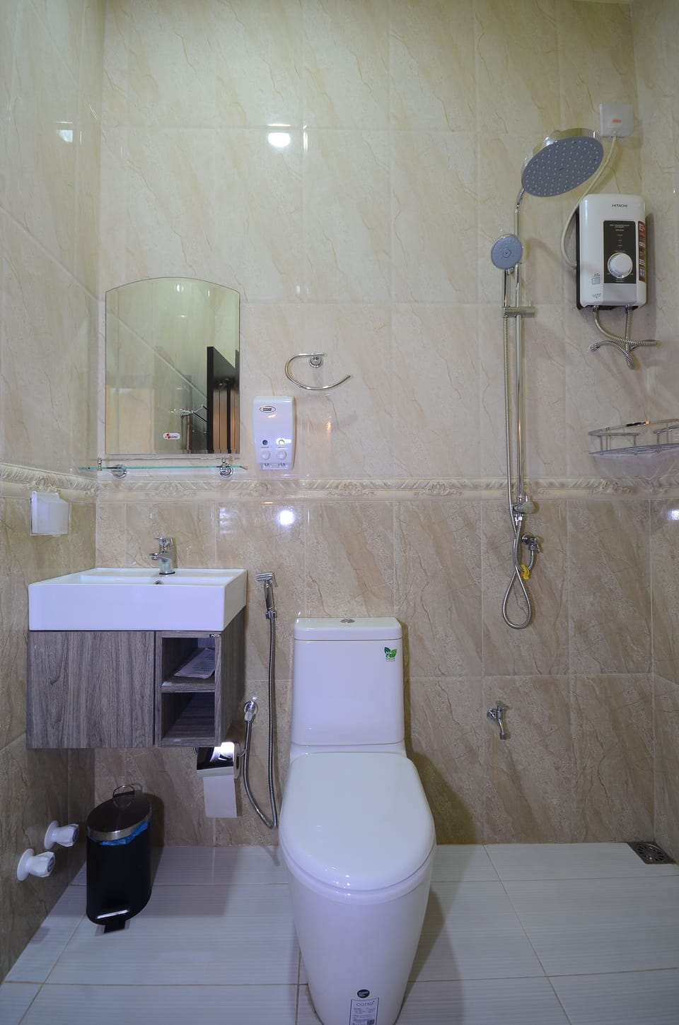 Shower, free toiletries, hair dryer, bathrobes