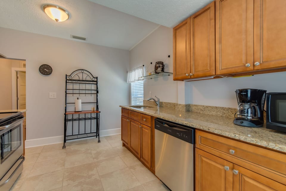 Fully equipped kitchen 