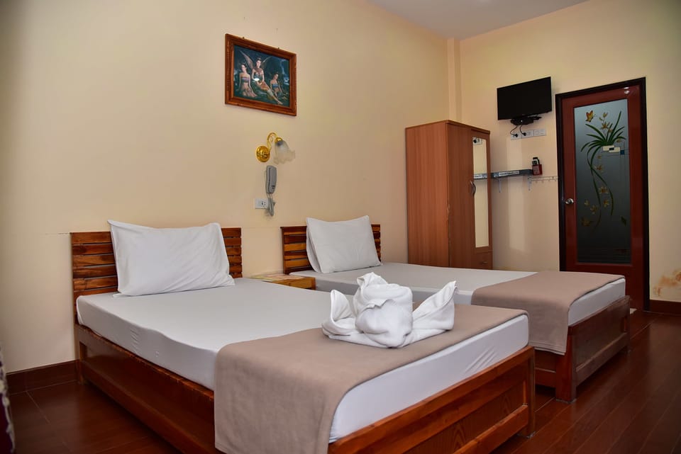 In-room safe, rollaway beds, free WiFi