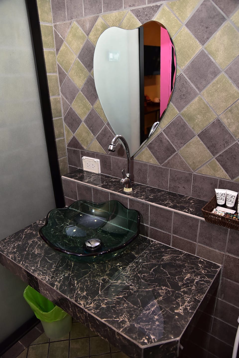 Standard Room | Bathroom sink