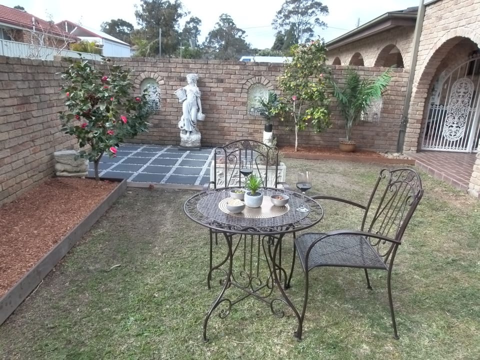 The Sanctuary at Paradise Beach Bed and Breakfast in Saint Georges Basin