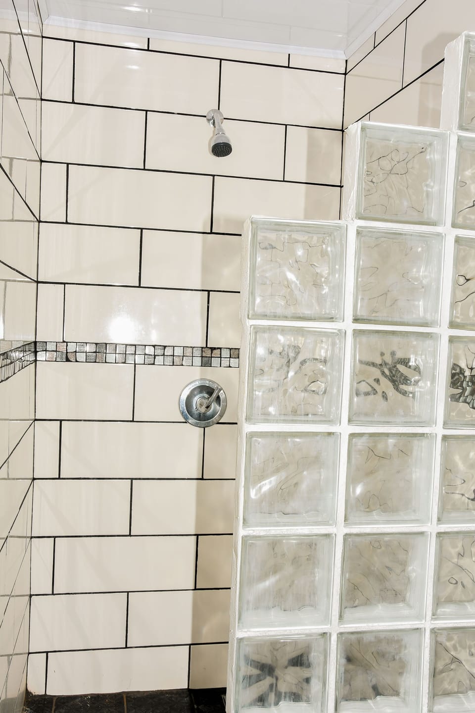 Premium Room, 1 Bedroom, Refrigerator, Pool View | Bathroom | Shower, free toiletries, towels
