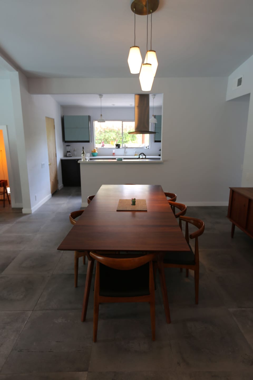 dining area - seats 8 comfortably